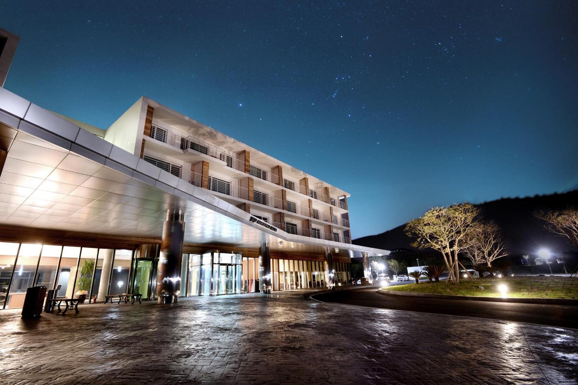 Jeju Aerospace Hotel Seogwipo Exterior photo